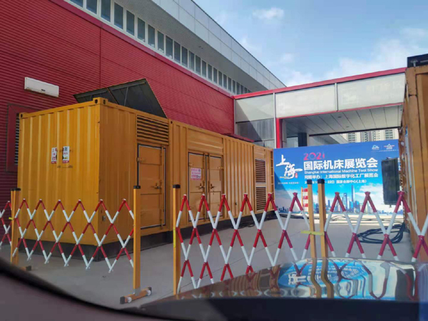 长城区发电车出租-发电机无电压或电压太低怎么办？