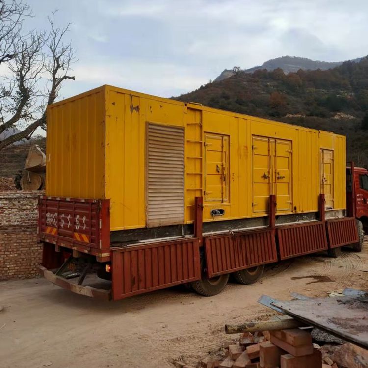 长城区200kW 发电机组在带电阻性负载时，输出功率会受到哪些因素的影响？