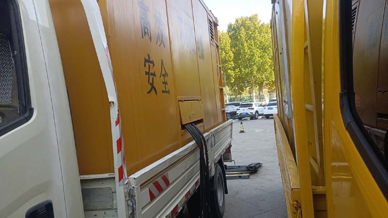 长城区如何判断柴油发电机组和UPS电源的切换时间是否符合要求？
